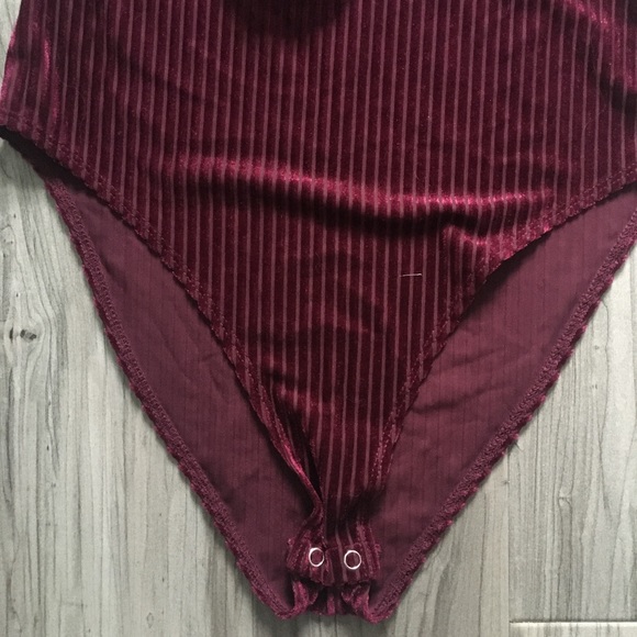 Forever 21 Velvet Ribbed Bodysuit 🤸 - Picture 4 of 4